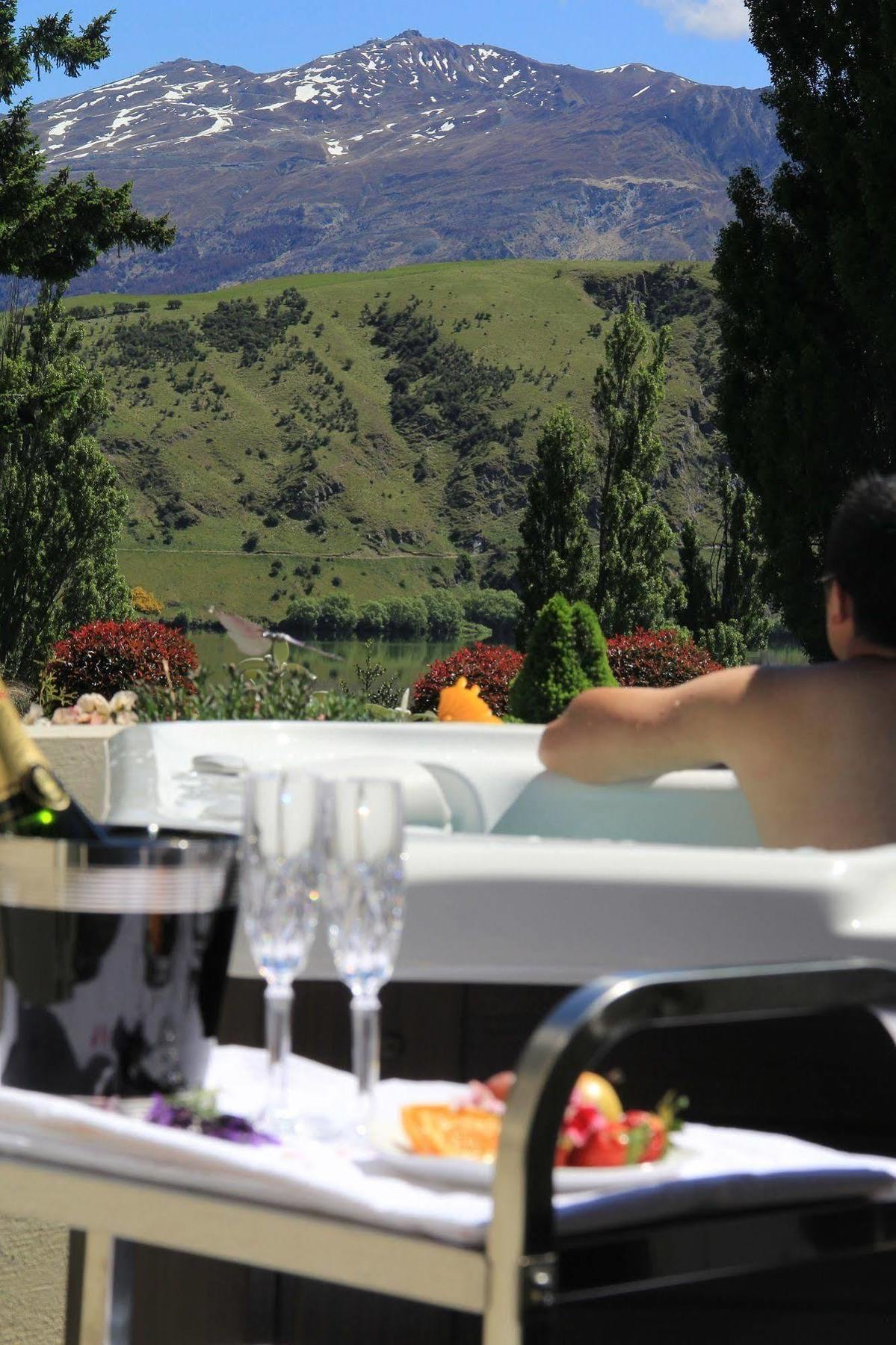The Shan'S Lodge Queenstown Eksteriør billede